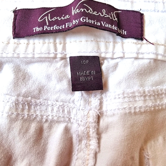 Gloria Vanderbilt White 98% Cotton Capris - Picture 7 of 8